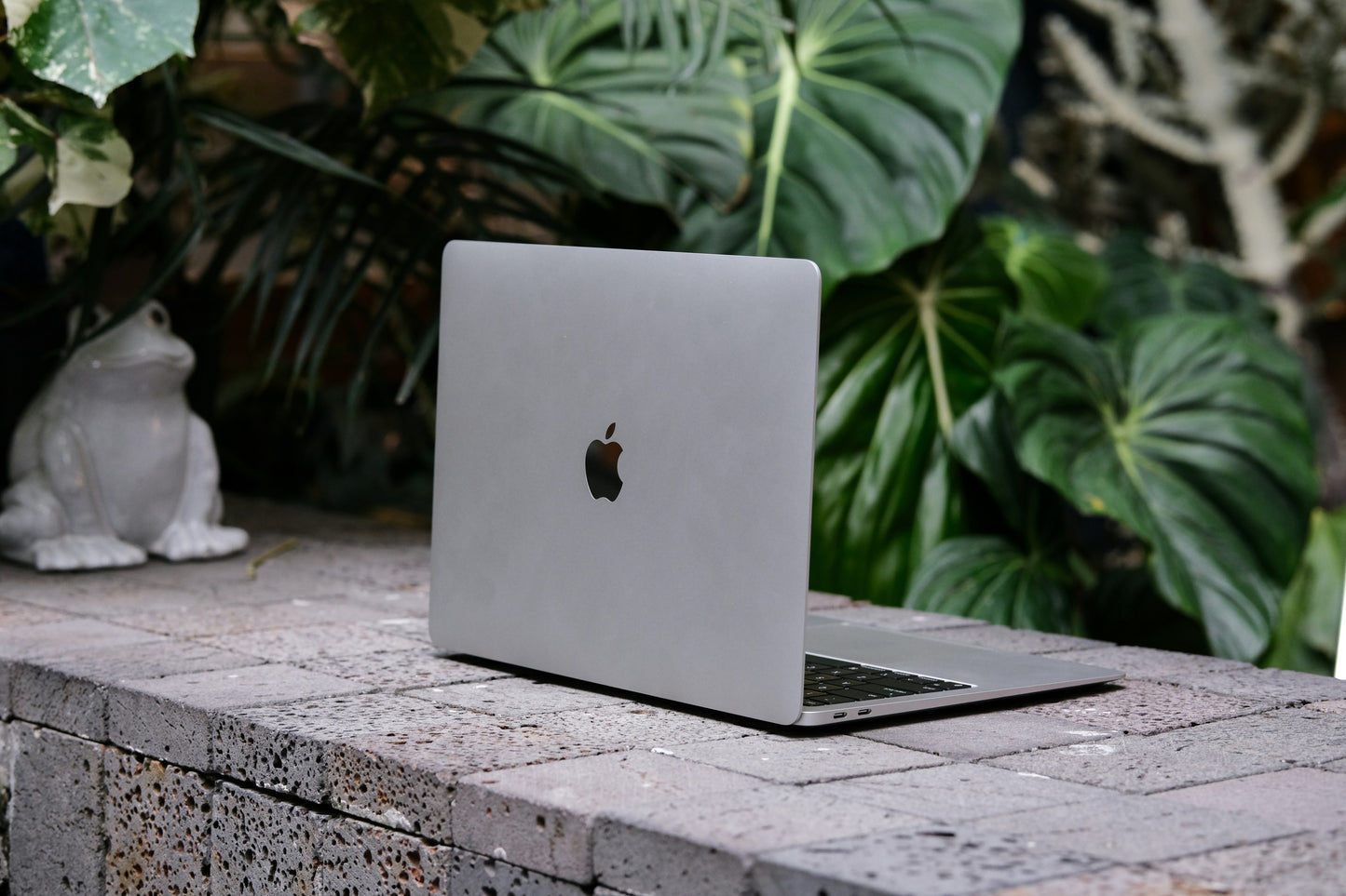 MACBOOK AIR M1   (256GB / 8gb ram)
